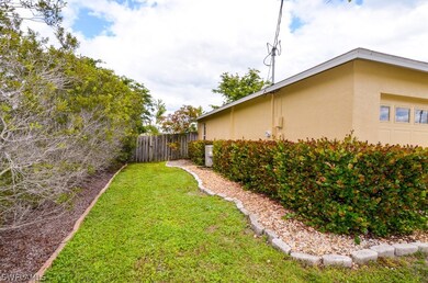 207 Mossrosse St, Fort Myers, FL 33913 - photo 3