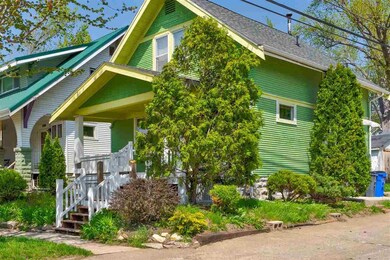 614 18th St SE, Cedar Rapids, IA 52403 - photo 2