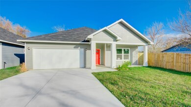 7810 Hanfro Ln, Houston, TX 77088 - photo 4