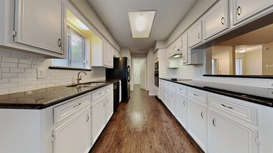 8619 Bold Forest Dr, Houston, TX 77088 - photo 2