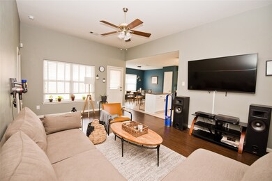 12127 Clara Ln, Pinehurst, TX 77362 - photo 5