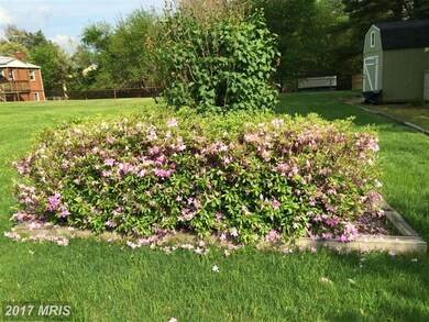 10717 Marlborough Rd, Fairfax, VA 22032 - photo 5