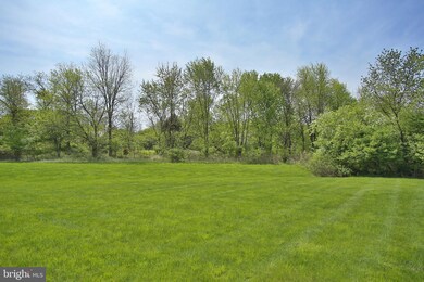 2001 Pleasant Valley Dr, Lansdale, PA 19446 - photo 4