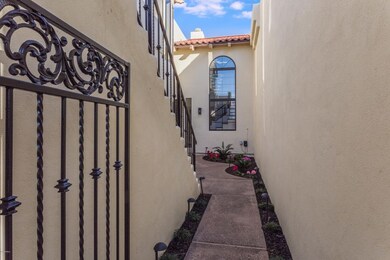 4543 N 52nd Place, Phoenix, AZ 85018 - photo 4