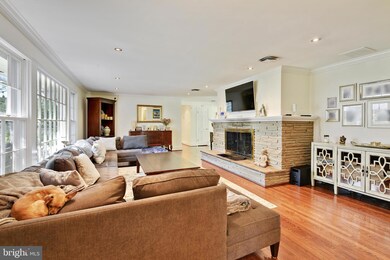 7108 Park Terrace Dr, Alexandria, VA 22307 - photo 6