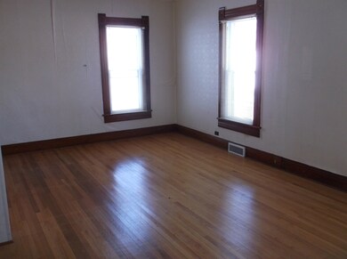 130 N Vernon St, Princeton, IL 61356 - photo 7