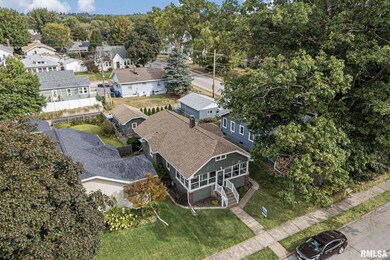 1136 E Dover Ct, Davenport, IA 52803 - photo 3