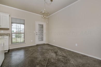 7901 Crestline 10