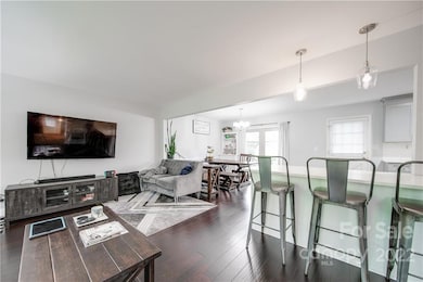 Open Plan Family/Dining/Kitchen