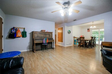 7824 Arthur Dr, North Richland Hills, TX 76182 - photo 7