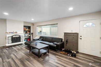 2302 S Pinebrook Ln unit 36, Des Moines, WA 98198 - photo 7