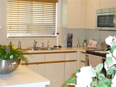 1090 Capistrano, Weston, FL 33326 - photo 7