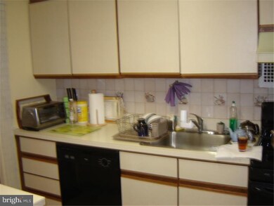 Radnor House unit 727, Bryn Mawr, PA 19010 - photo 7