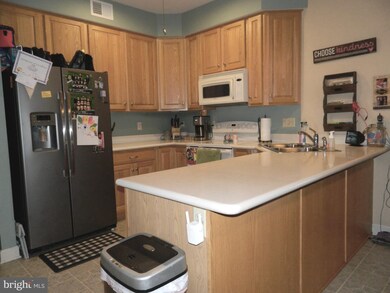 13559 Pulaski Dr, Hagerstown, MD 21742 - photo 3