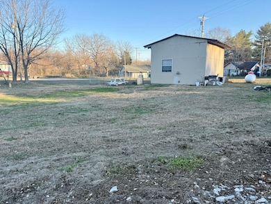 355 W Main St, West Plains, MO 65775 - photo 4