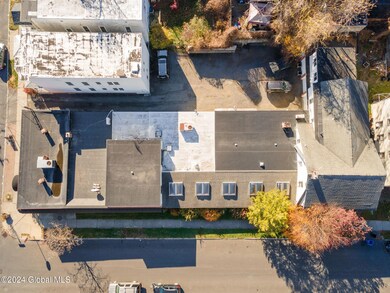 6-169OntarioSt_06