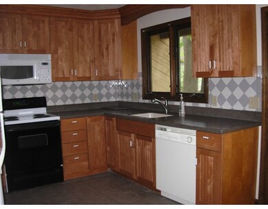 30 Litchfield Pines Dr, Leominster, MA 01453 - photo 3