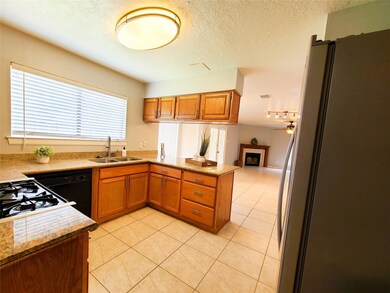 16006 Autumn Falls Ln, Houston, TX 77095 - photo 7