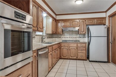 5816 NW 67th St, Warr Acres, OK 73132 - photo 7