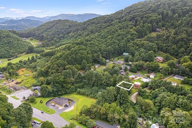 9999 Whippoorwill Way unit 6, Waynesville, NC 28786 - photo 2