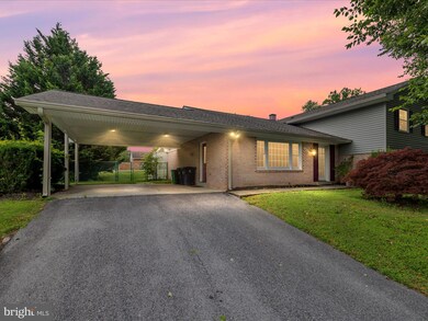 6617 Weaver Ct, Laurel, MD 20707 - photo 3