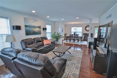 822 S Fork Dr, Easton, PA 18040 - photo 2