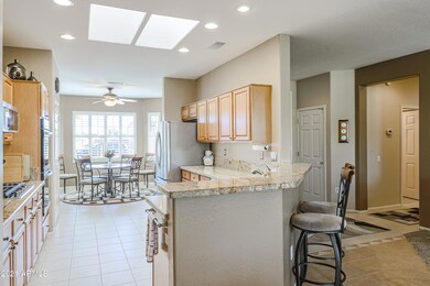 18873 N Summerbreeze Way, Surprise, AZ 85374 - photo 4