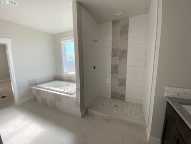 4312 SW Yew Ave, Redmond, OR 97756 - photo 5