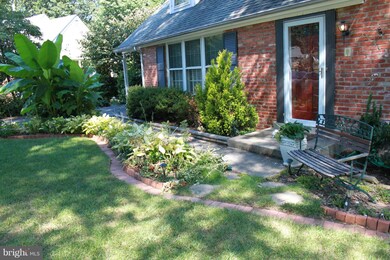 4602 Gramlee Cir, Fairfax, VA 22032 - photo 3