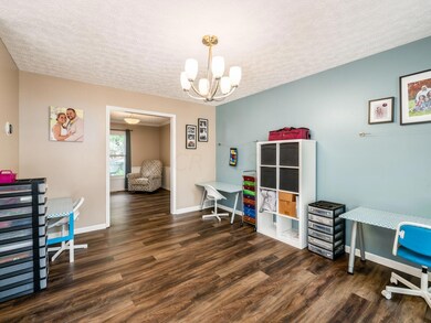 004_46995_c 752 Executive 031