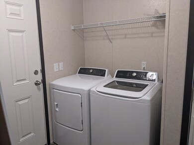 215 Borman Ave unit 215, Flushing Township, MI 48433 - photo 6