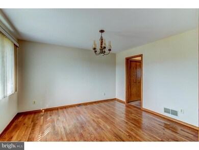 6 Roberts Dr, Westampton, NJ 08060 - photo 4