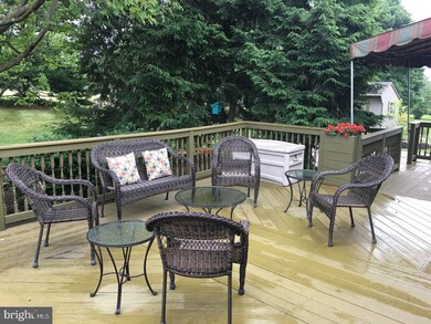 1467 Dayspring Dr, Allentown, PA 18106 - photo 5