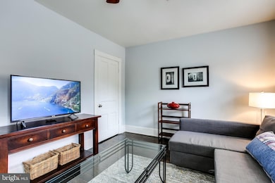 1211 33rd St NW unit 2, Washington, DC 20007 - photo 5