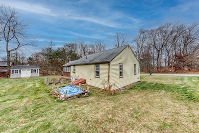 83 Morin Ave, Coventry, CT 06238 - photo 5