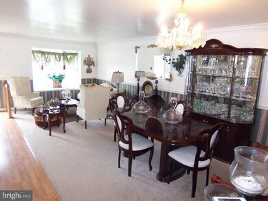 717 Saint Peters Ct, Edgewood, MD 21040 - photo 3