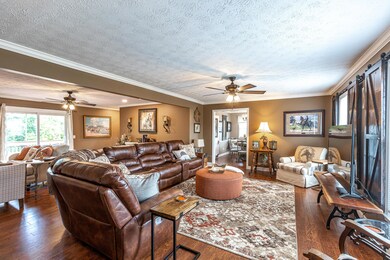 105 Hickory Dr, Harrodsburg, KY 40330 - photo 6