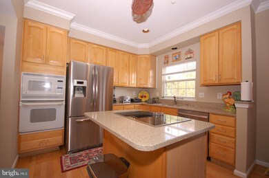 3211 Carnegie Hall Cir, Olney, MD 20832 - photo 5