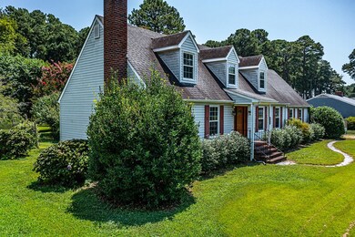 143 Sutton Ave, Reedville, VA 22539 - photo 2