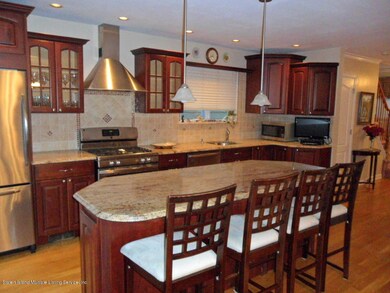 79 Cotter Ave, Staten Island, NY 10306 - photo 6