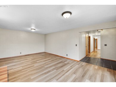 1628 Mistwood Dr NE, Keizer, OR 97303 - photo 7