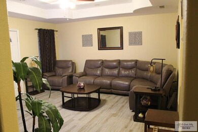 607 Bowie St, Weslaco, TX 78599 - photo 3