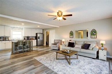 618 E Cutshall Rd, Austin, IN 47102 - photo 3