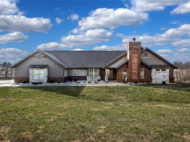 43 Cheshire Dr, Maryville, IL 62062 - photo 2