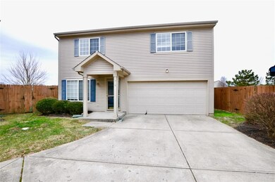 719 Pine Lake Dr, Greenwood, IN 46143 - photo 2