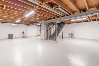 2463 Taymouth Rd, Columbus, OH 43229 - photo 5