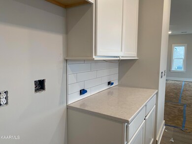 8196F29B-6299-4704-BF1D-09180301FEAB