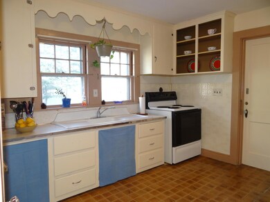 Myrtle Kitchen New