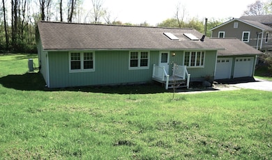 10 Aspinwall Rd, Red Hook, NY 12571 - photo 2