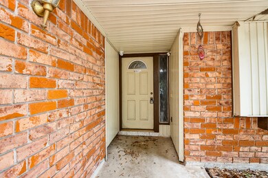 5702 Long Creek Ln, Houston, TX 77088 - photo 3